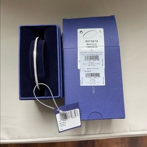 ❗️SOLD❗️NEW Swarovski Bangle size L